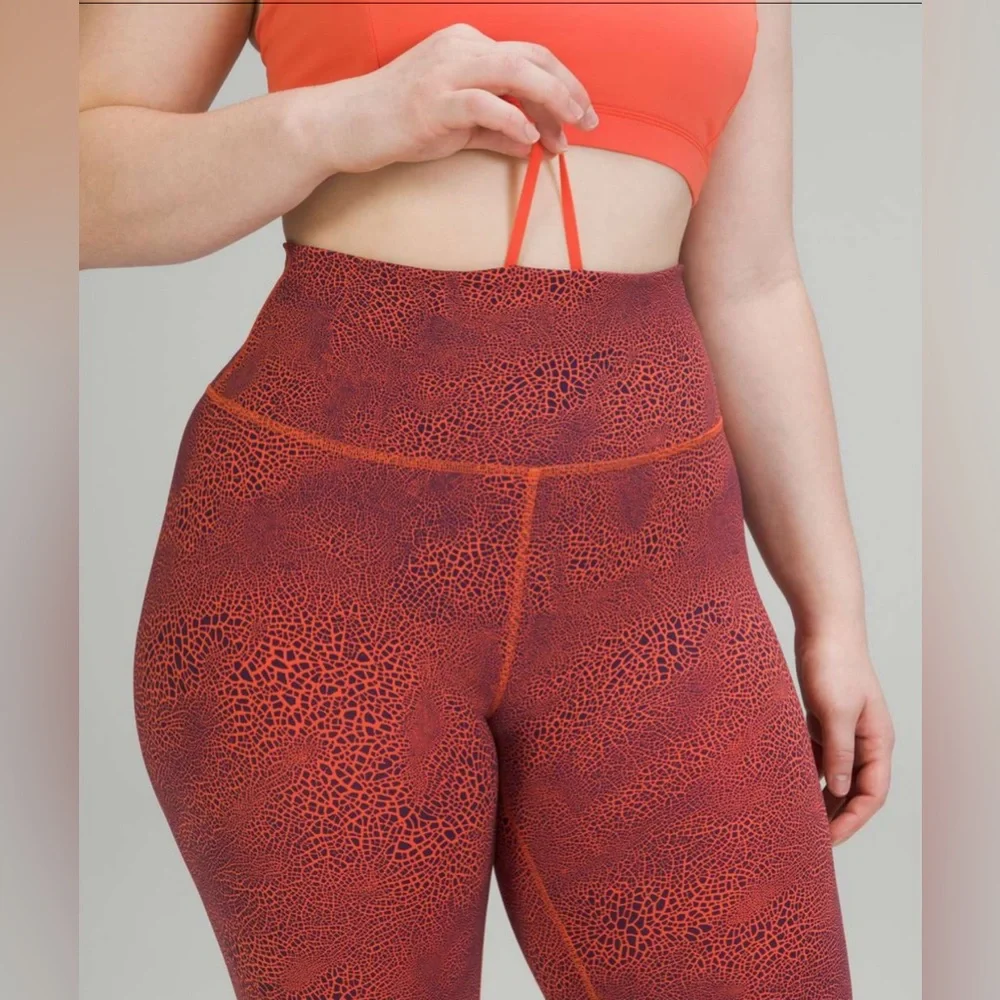 Lululemon Wunder Train High-Rise Tight 25" - Picture 4 of 16